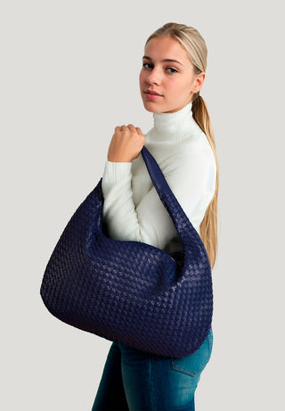 Jana | Waved Maxi Bag