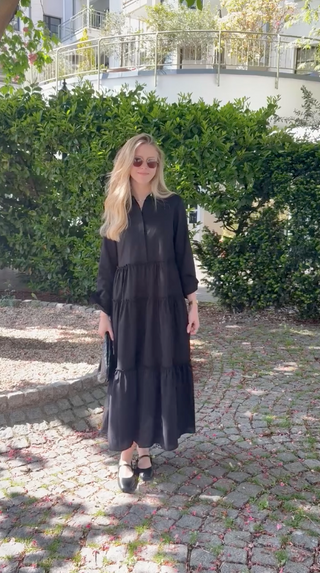 Yara | Maxi Black Dress